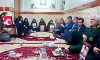 دیدار و تفقد مدیرکل آموزش فنی‌وحرفه‌ای خوزستان از خانواده شهدای جنگ تحمیلی رمضان